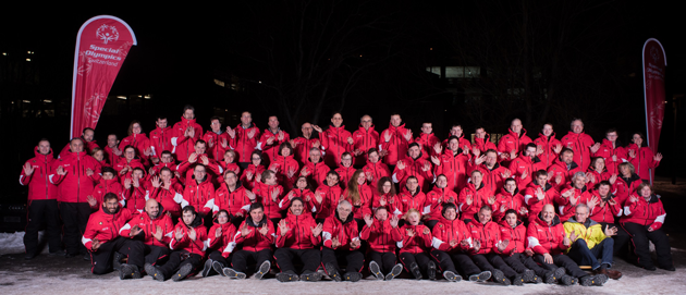 【Switzerland】Offering Racing Suits to Swiss Representatives for Special Olympics1