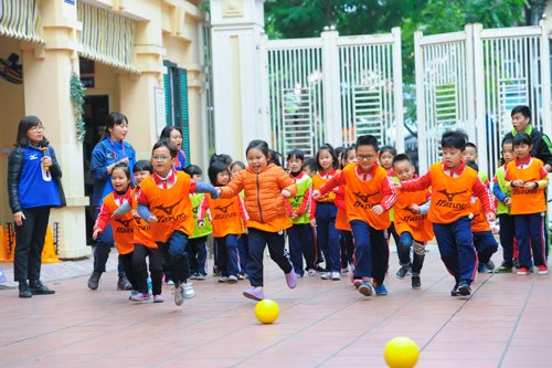 【Vietnam】Project for Introducing, Spreading, and Promoting the Mizuno Hexathlon Exercise in Primary Compulsory Education11