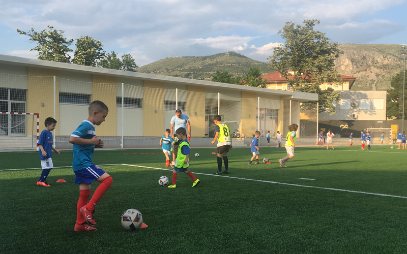 マリモスト17 ボスニア ヘルツェゴビナにおけるスポーツアカデミーを通じた民族融和プロジェクト Sport For Tomorrow