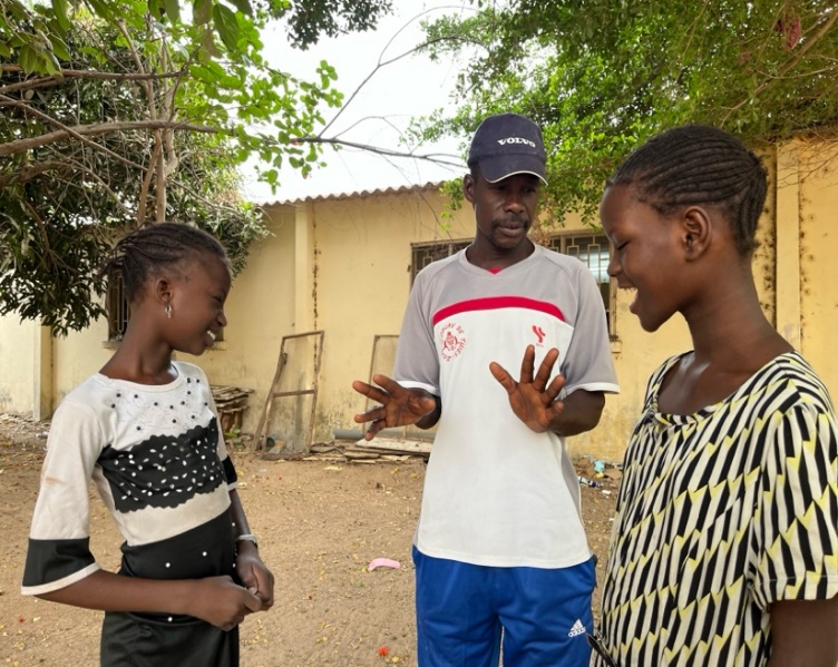 視覚障害女児向けアクティビティ (2024)2