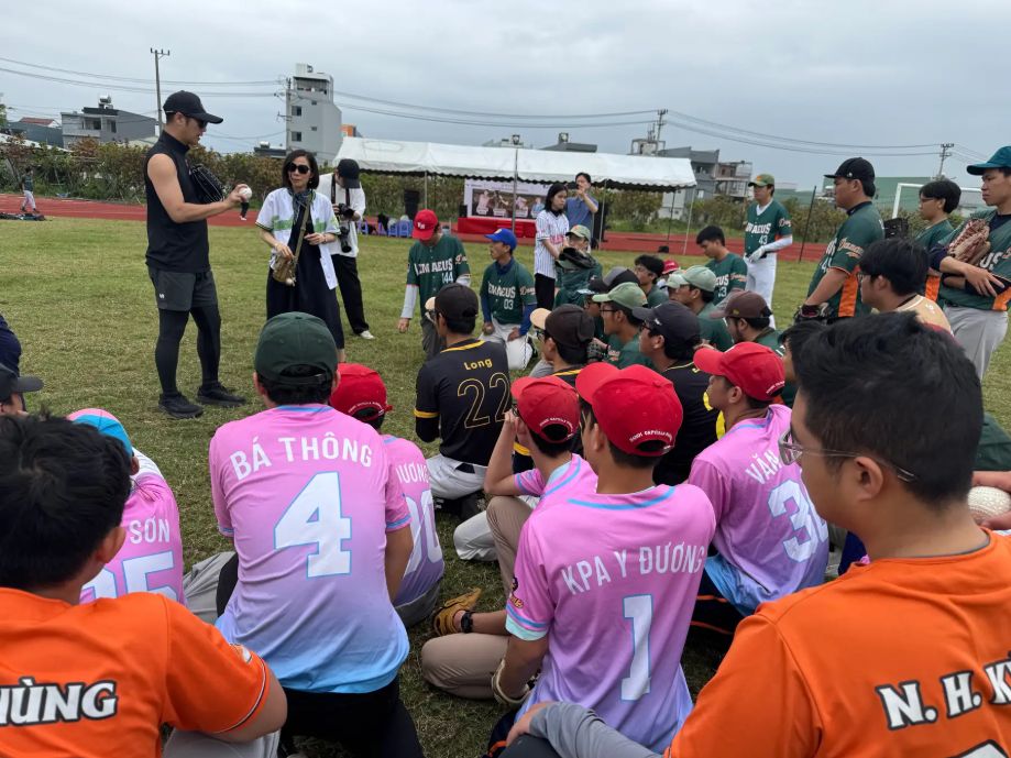 Baseball Clinics in Danang, Vietnam and Kuala Lumpur, Malaysia (2025)1