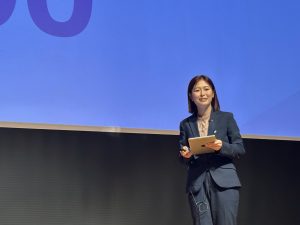 山口朝氏の登壇の様子